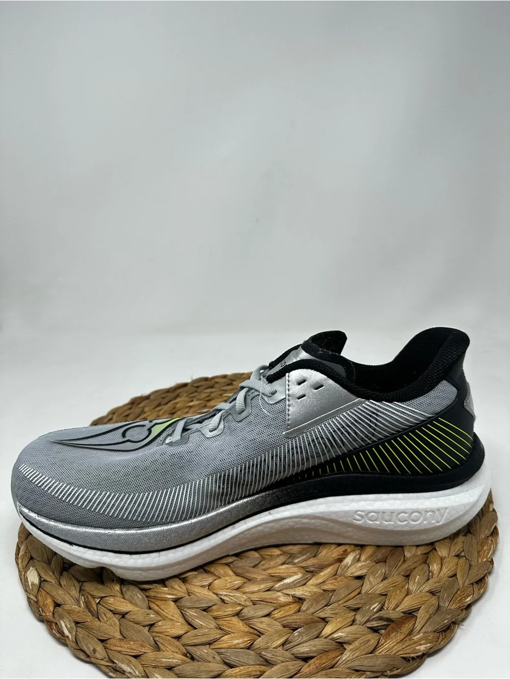 SAUCONY Endorphin Azura Running Shoes Silver Black Size 12.5 Men's